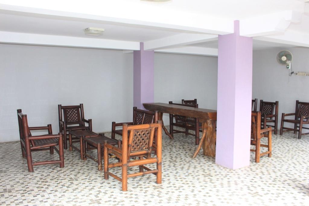 Baru Dua Beach Hotel Banyuwangi  Exterior photo